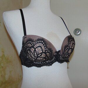 Victorias Secret Womens Bra Dream Angels Slightly Padded Underwire Black 32C